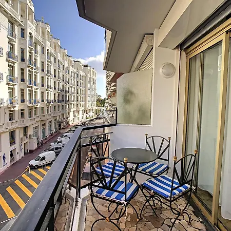 Apartment Grand A Cote Des Plages Ner634